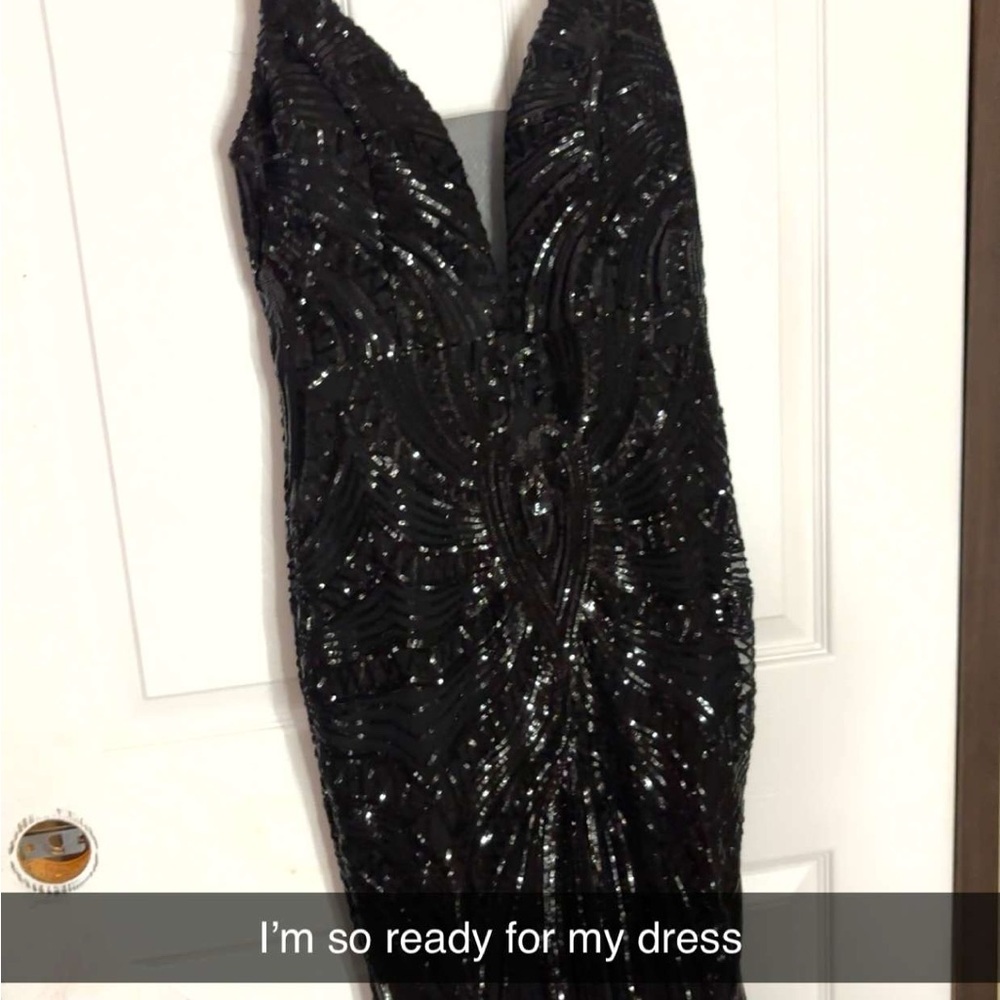 Elegant Black Sequin Dress